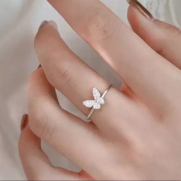 NEW 925 STERLING SILVER DIAMOND BUTTERFLY ADJUSTABLE RING, CUTE RING, SHINY RING - Picture 2 of 6